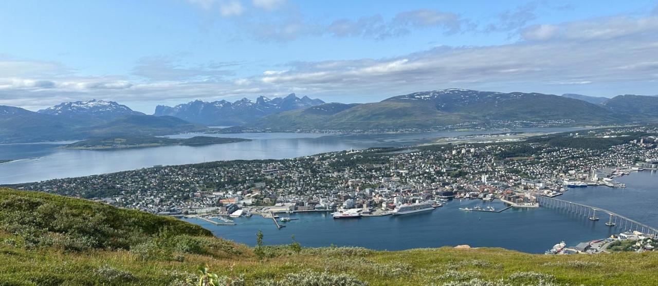 Tromsdalen Aurora Apartments Tromsø Esterno foto